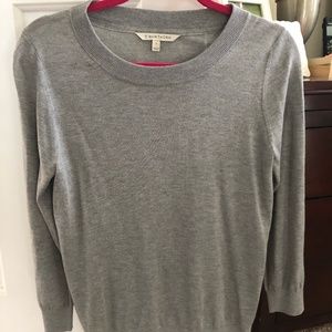 Stitch Fix: 41 Hawthorn Crew Neck Sweater ( Size Medium). Color: Light Gray